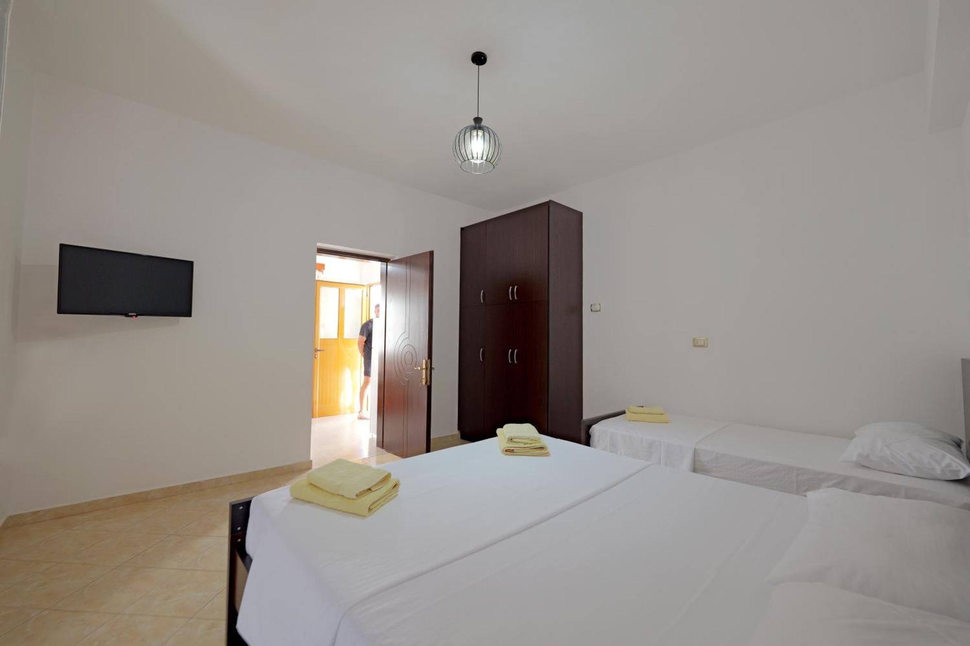 Brahimi Guest House Ksamil Extérieur photo