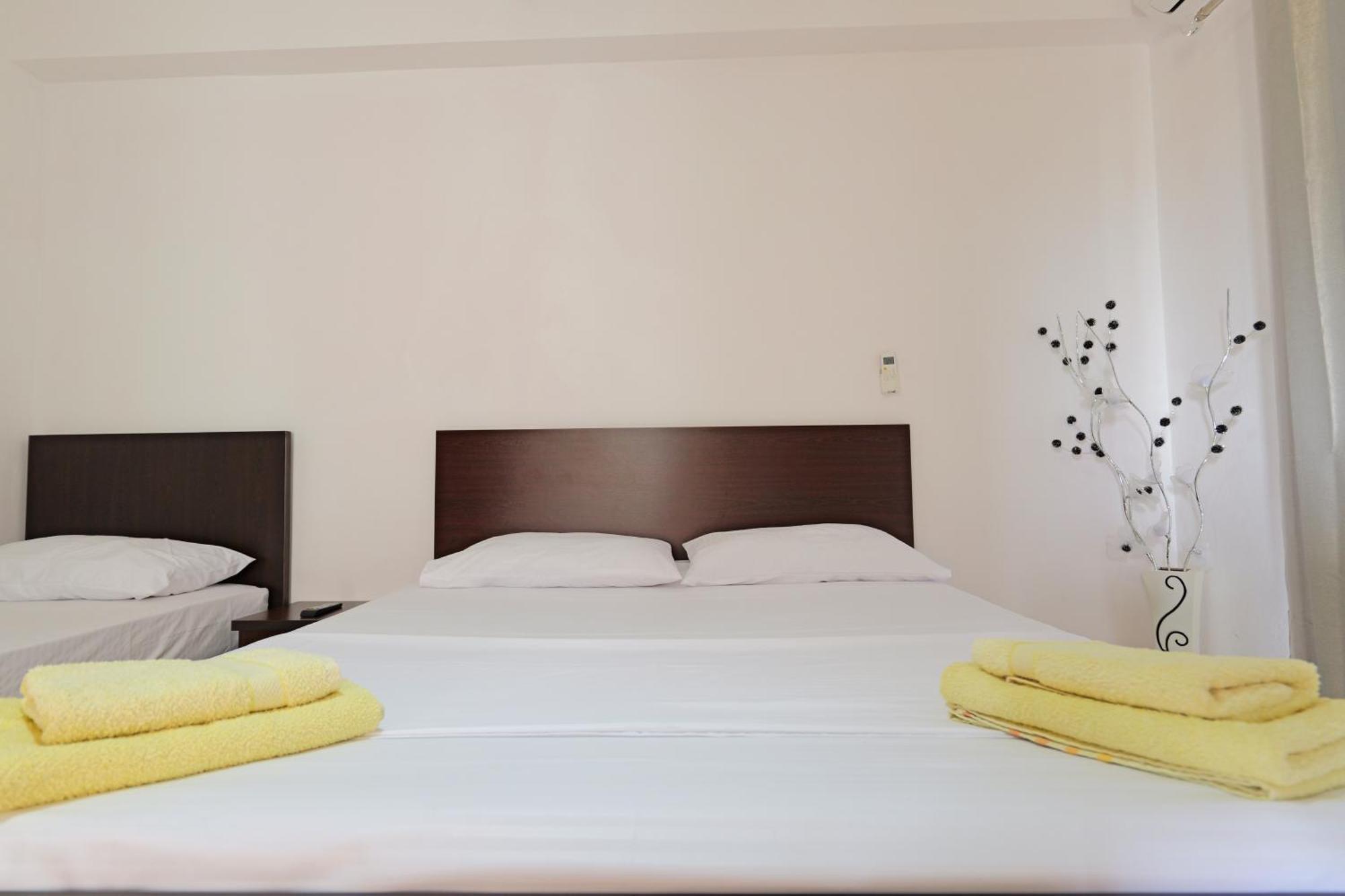 Brahimi Guest House Ksamil Extérieur photo