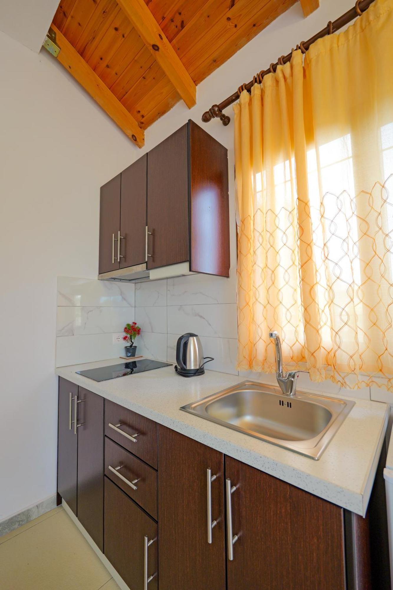 Brahimi Guest House Ksamil Extérieur photo