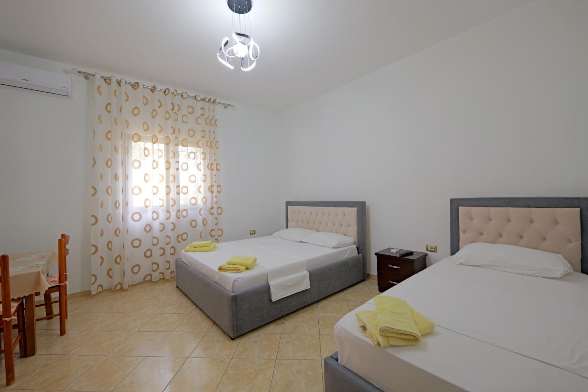 Brahimi Guest House Ksamil Extérieur photo