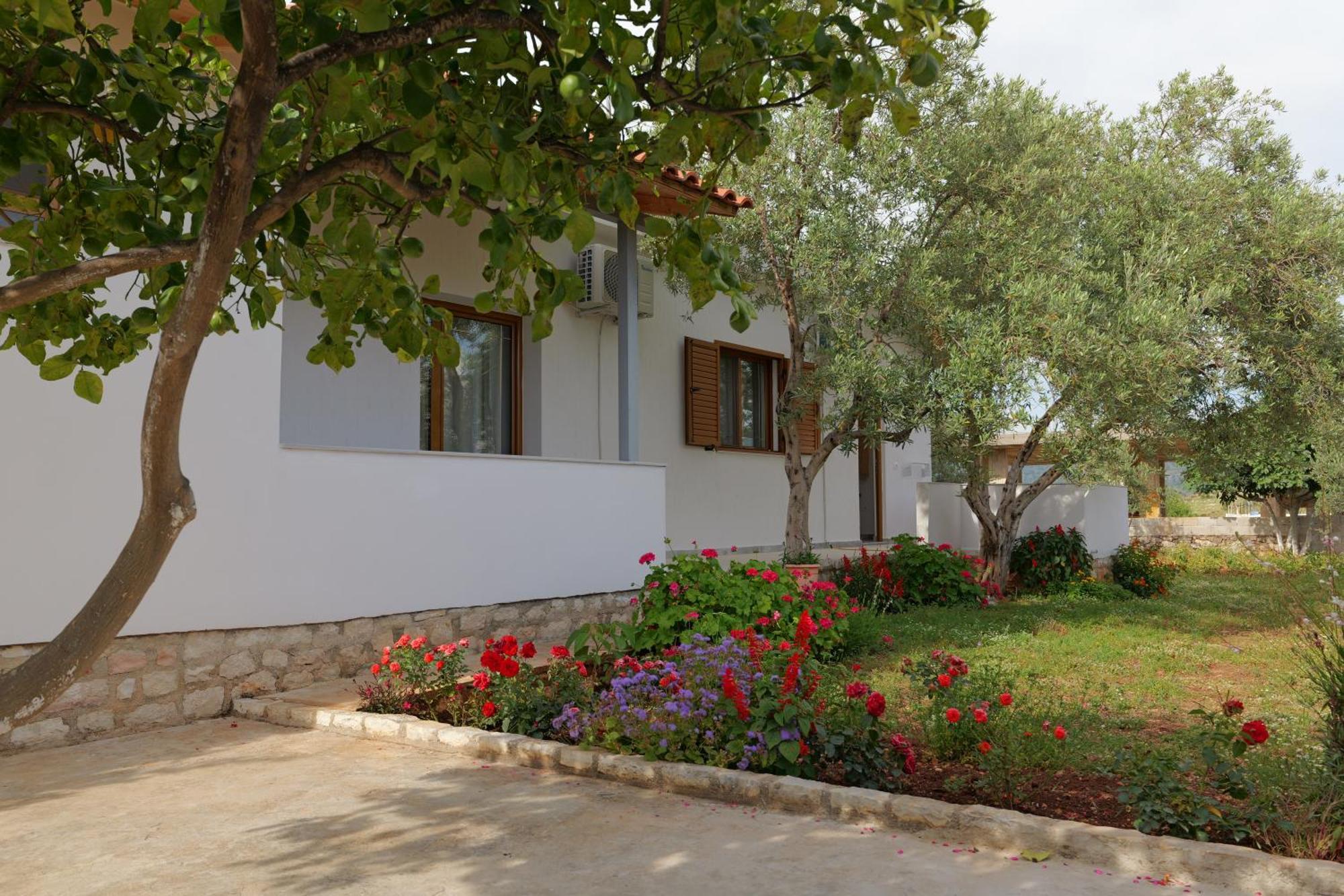 Brahimi Guest House Ksamil Extérieur photo